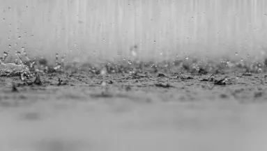 Frissítették a riasztást: zivatarok miatt ezekre a vármegyékre adták ki