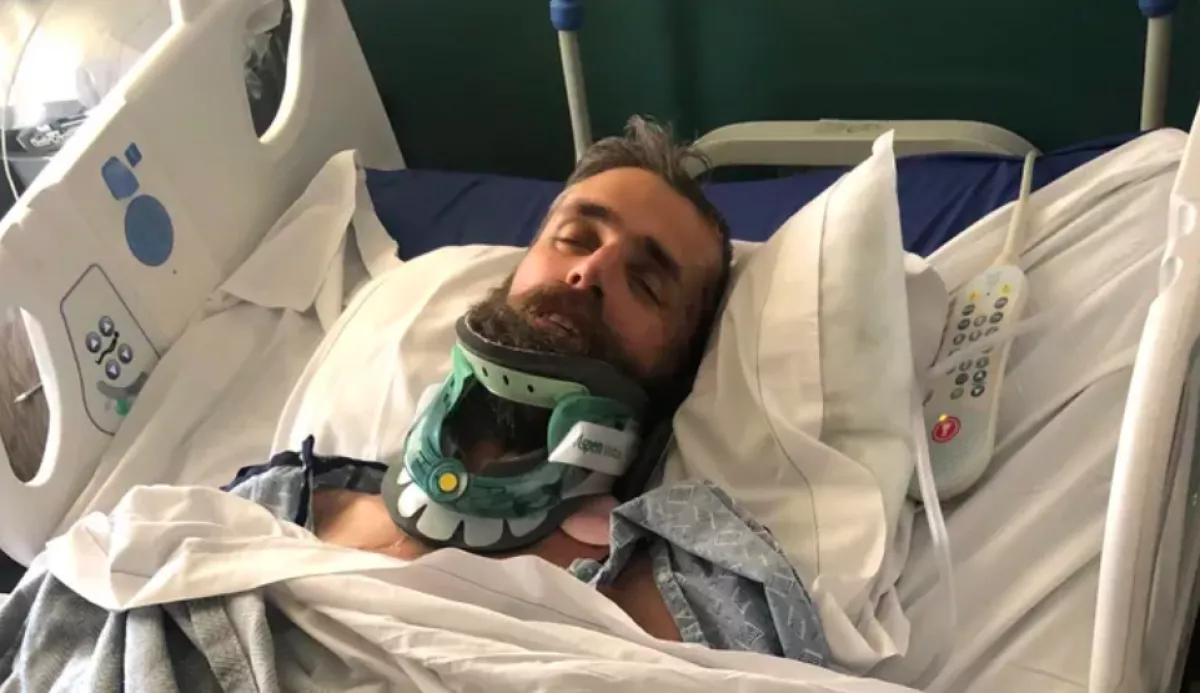 Halottnak nyilvánították a gyalogost a baleset után: majd a gyászoló feleségnél a rendőrség jelentkezett - Fotók