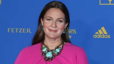 Pamela Anderson után: Drew Barrymore is smink nélkül jelent meg - Fotó