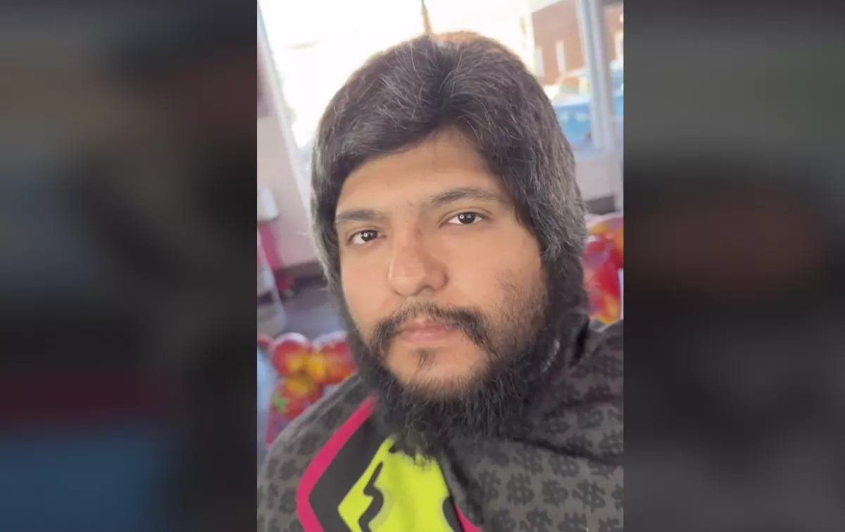 Ősemberként ült be a srác a fodrász székébe: az új frizurájával megőrülnek érte a nők - Videó