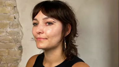 Megkérte a nő a fodrászt, fotózza le: amikor később meglátta a képeket a neten, elakad a szava - Fotók