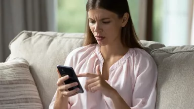 6 árulkodó jel, hogy kémkednek utánad a mobilodon