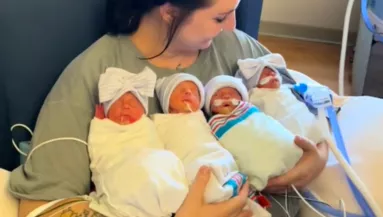 Megrémült a nő, hogy négyes ikreket vár: aztán jött az újabb meglepetés - Videó