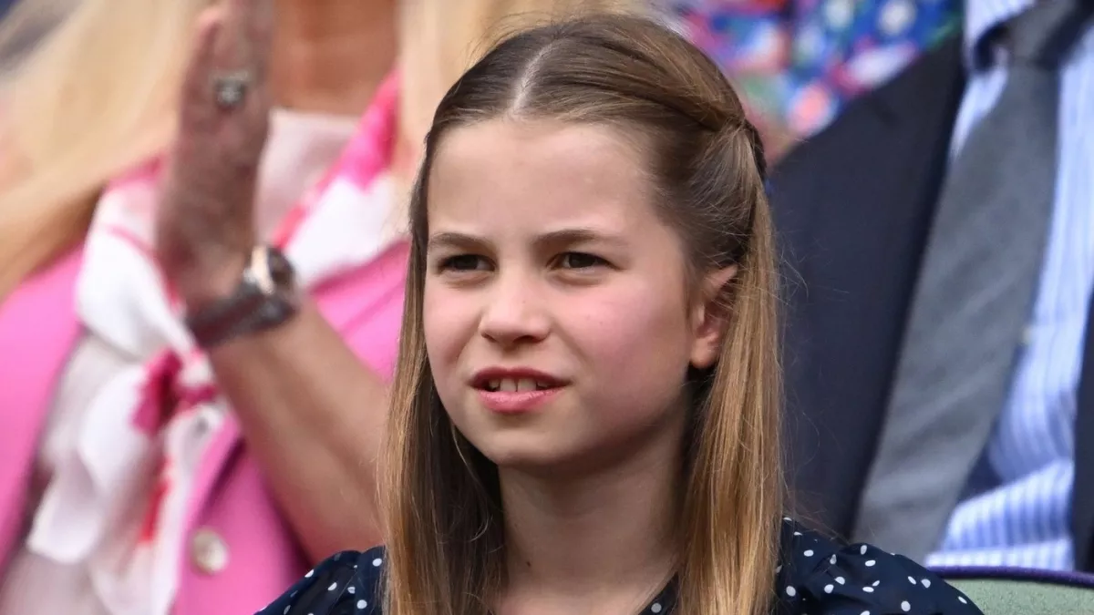 Sarolta hercegnő klónjával készült a diszkontlánc karácsonyi kisfilmje - Videó