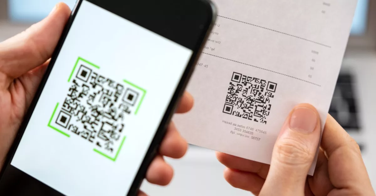 Beolvasta a QR-kódot a telefonjával a hevesi lány: majd sokkoló dolog történt 