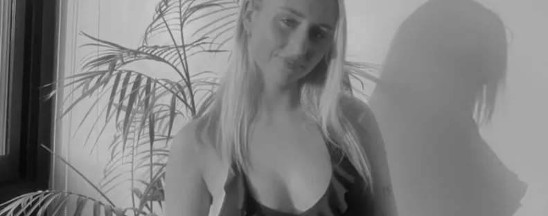 Most érkezett: elhunyt a 19 éves Bia - Barátnője még az életéért küzd - Fotók