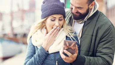 Ennek a 3 csillagjegynek kérik meg a kezét 2025-ben