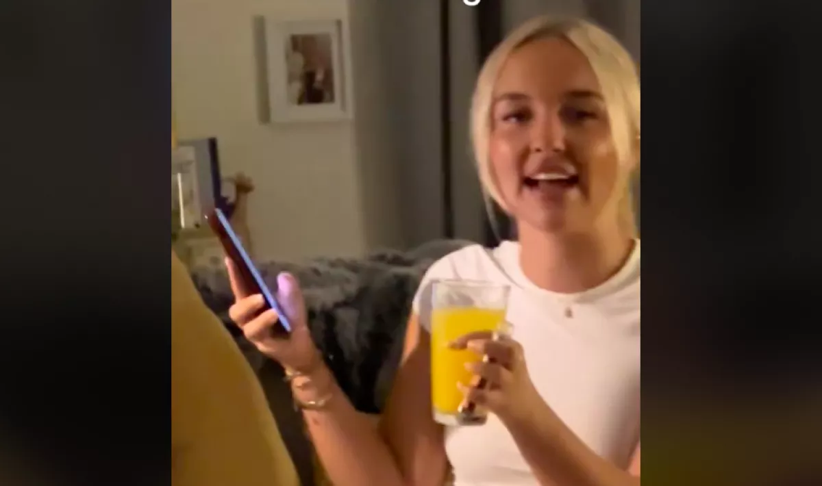 "Szakít" a nő a 2. randi után: megdöbbentő, milyen üzenetet kap ezután - Videó