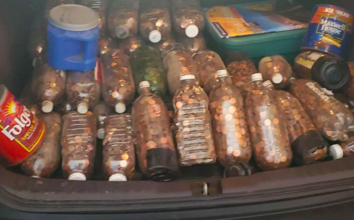 Egy pénzzel teli csomagtartót örökölt a férfi: de rögtön több problémája is lett