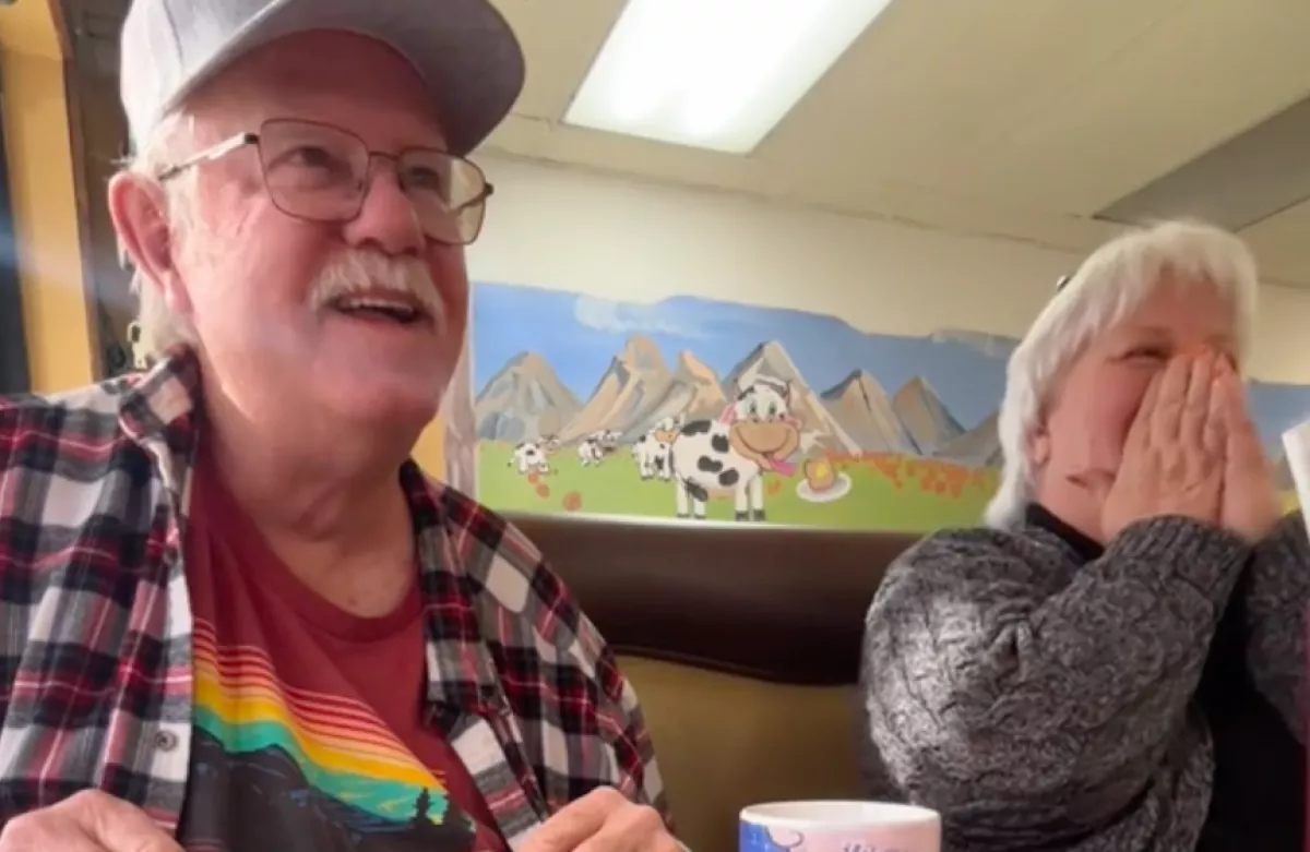 Elmondta a nő az anyósáéknak, hogy terhes: az első kérdésük vírusként terjed - Videó