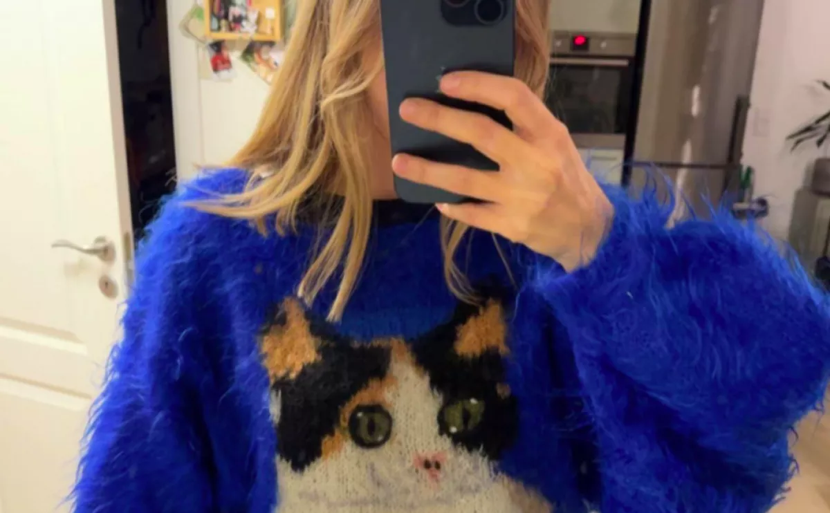 4000-ért vett egy használt pulcsit a nő: aztán megtudta a valódi értékét - Fotók