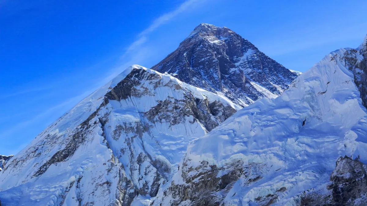 Ezért nincsenek 9000 méternél magasabb hegyek