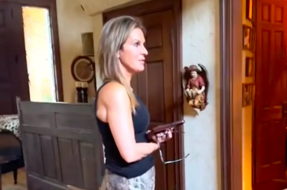 Karácsonyfát kellett vennie az apának: amikor hazaért, mindenki padlót fogott - Videó