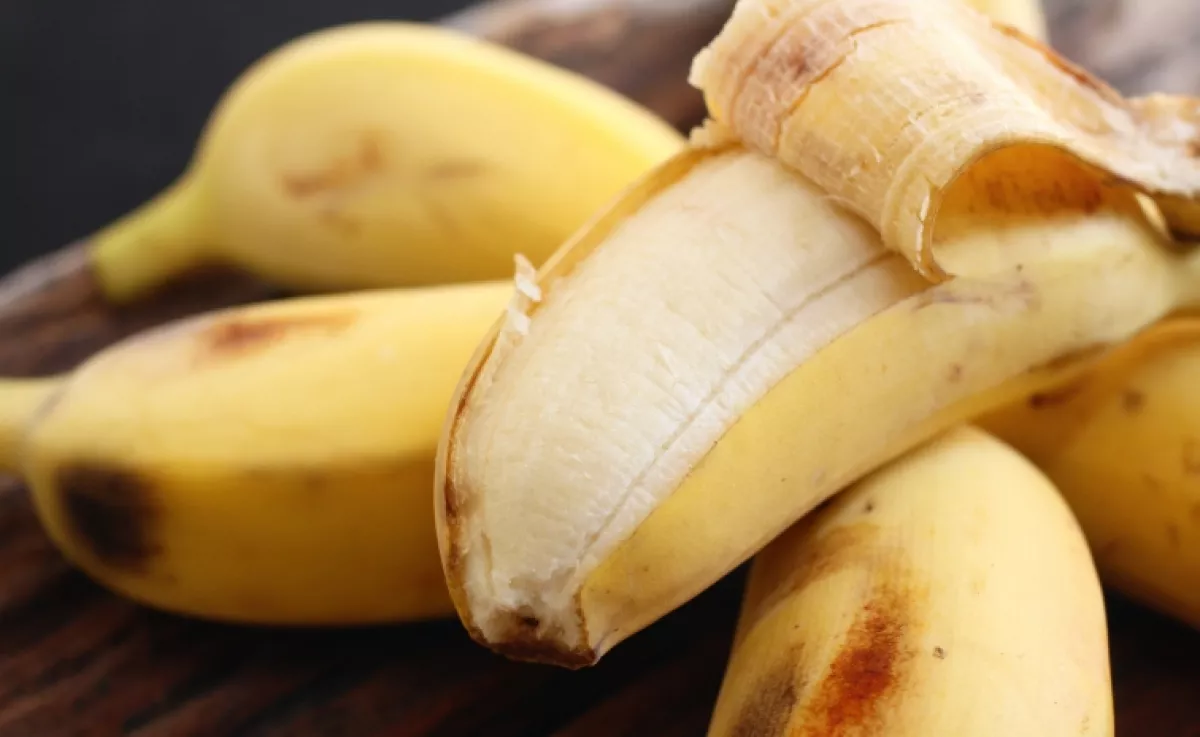 26 napig is eláll és friss marad a banán, ha így tárolod: nem fog bebarnulni