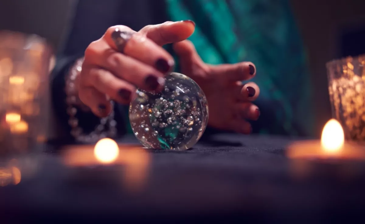 Baba Vanga és Nostradamus is ezt jósolta 2025-re: rettenetes dolgot jövendöltek, lehet kongatni a vészharangokat