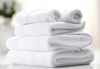 Nem az ecet vagy a szódabikarbóna a titok: ha így mosod a törölközőket, extra puhák lesznek