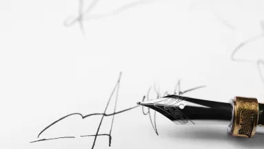 Figyeld meg: az aláírásából kiderülhet, hogy a párod nárcisztikus-e