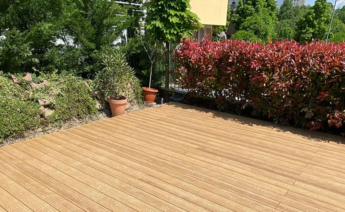 Ismerd meg a teraszburkolatok legújabb üdvöskéjét, a WPC-t