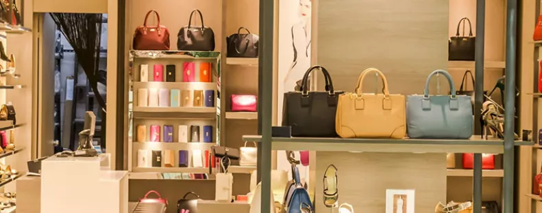 Egy örök szakma: a bolti eladó