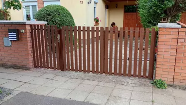 Egyre népszerűbb a famintás WPC kerítés