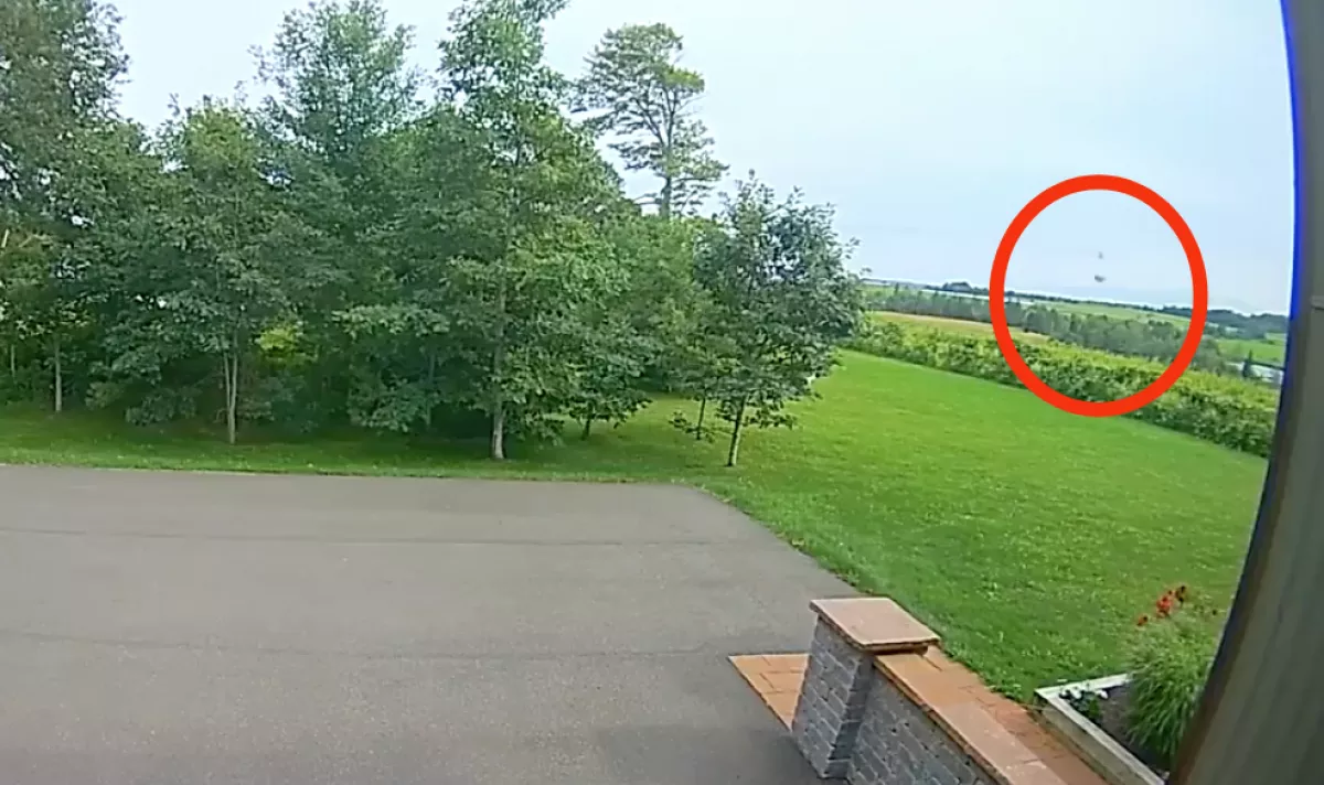 Az űrből Lauráék háza elé: először készült hang és kép meteorit becsapódásról - Videó