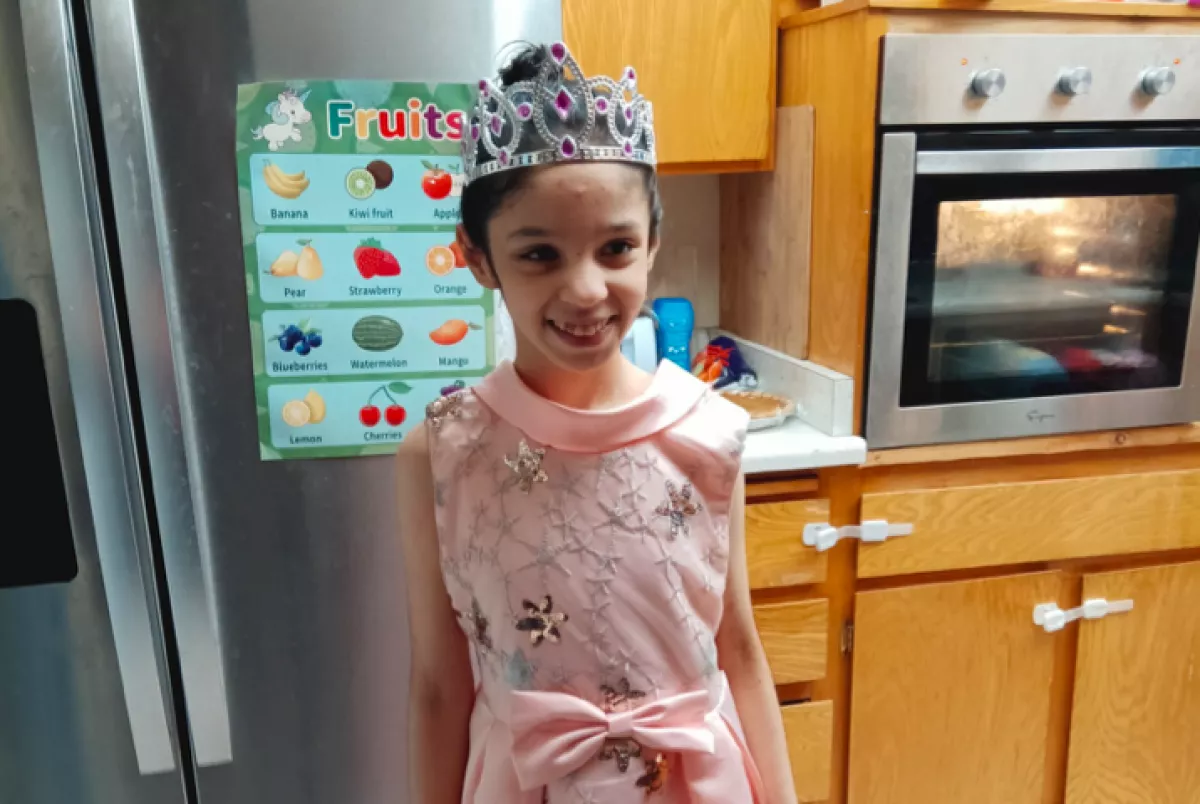 Ketrecben tartottak egy 13 éves értelmi fogyatékos kislányt: ezt a két nőt tartóztatták le - Fotók