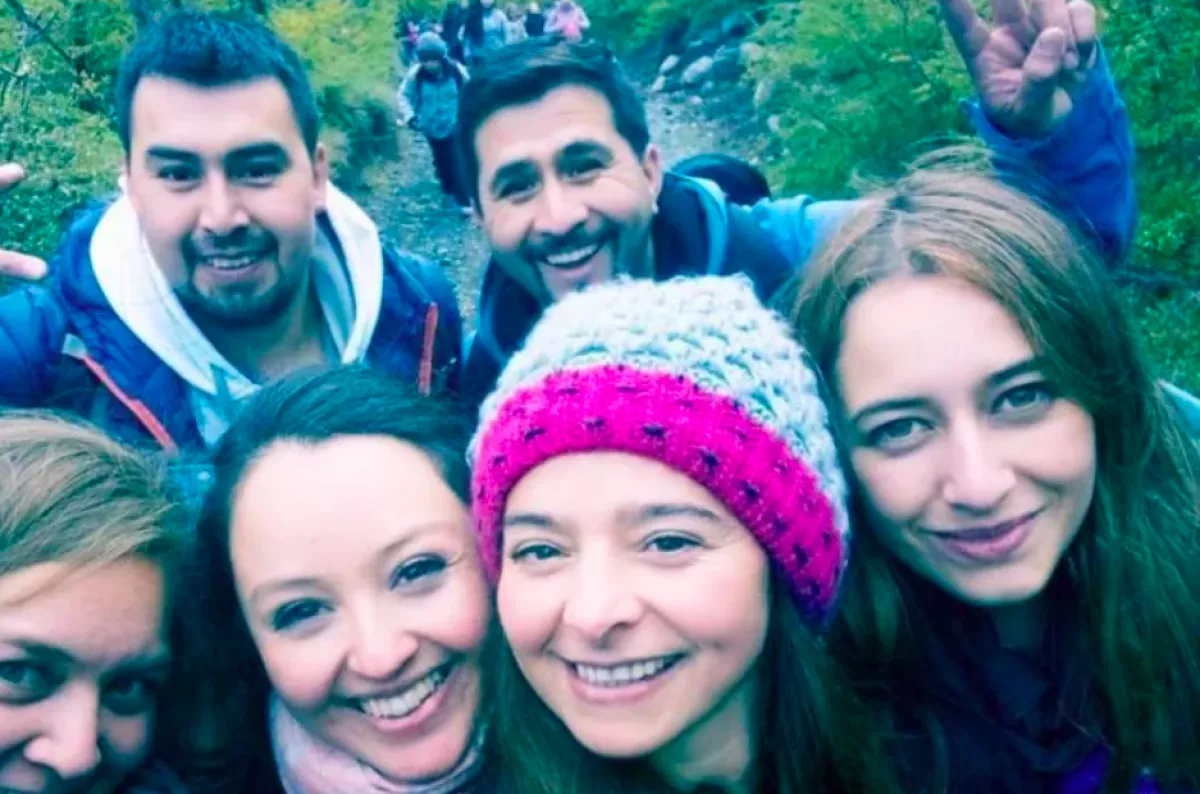 Hátborzongató csoportszelfi okoz félelmet ér rettegést a neten