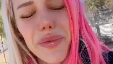 Kipróbálta a fogyókúrás injekciót az énekesnő: nem sokkal később horrordiagnózist kapott - Videó