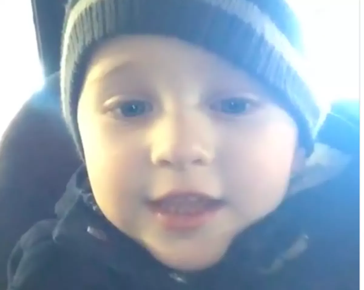 Tükör esett egy 5 éves fiúra a fehérnemű osztályon: borzalmas részletek derültek ki - Fotók