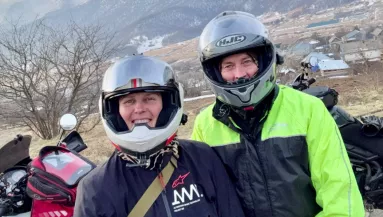 Letartóztatták a motoros házaspárt az országjáró útjuk során: döbbenetes az oka - Fotók