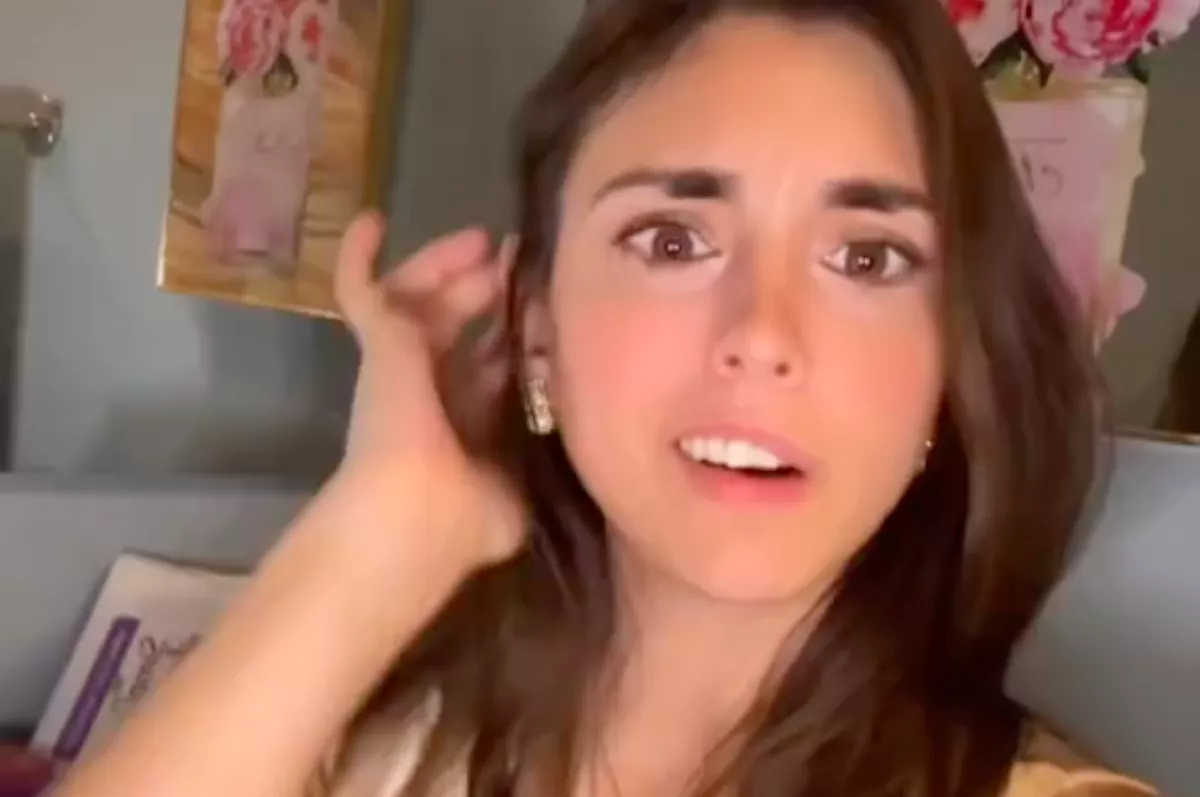 Azt hitte a nő, jól megy a randija: amíg a srác ki nem húz valamit a zsebéből - Videó