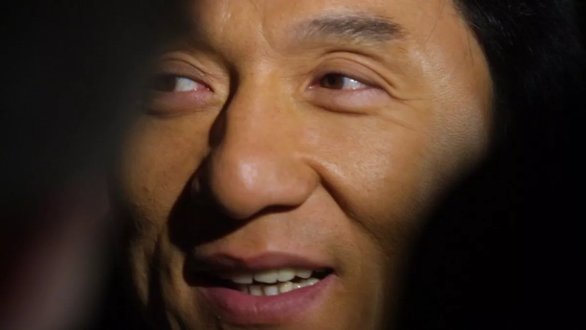 Hajléktalan lett Jackie Chan lánya - Ezért utálja az apját - Videó