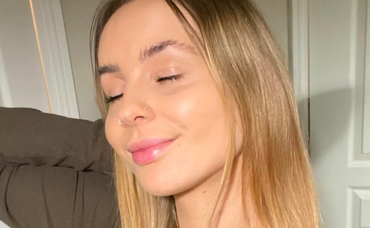 Megnézte az anya az alvó babáját: nem hitte el, mit talált - Fotók