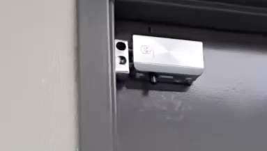 Gyanús szerkezet egy benzinkút WC-jében: egy nő riasztotta a rendőrséget - Videó