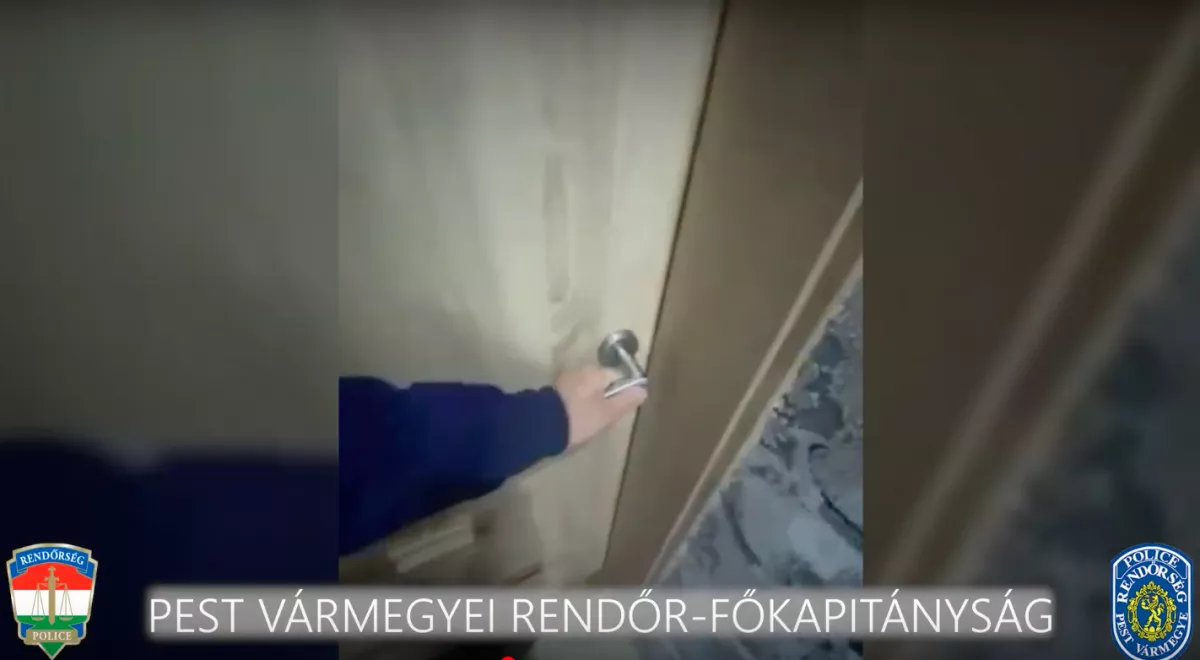 Zseniális videó: benyitott a zsaru Matyi szobájába, és már nyithatta is a bűnügyi aktát - Videó