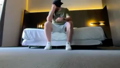 Hihetetlen: egy időutazó mutatja meg, 2027-ben már nem él ember a Földön - Videók