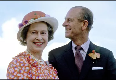 Hogyan lett a levelezőpartneréből Erzsébet királynő örök szerelme - Fotók