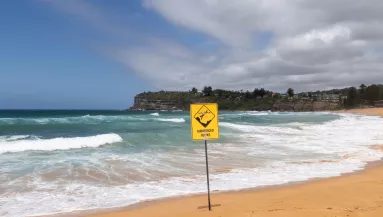 Strandhorror húsvétkor: több nyaraló is meghalt, köztük egy gyerek is