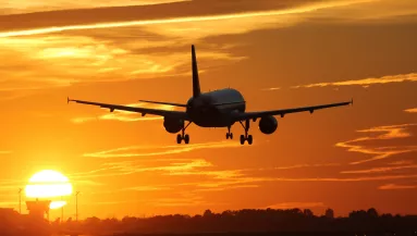 "Életveszély" - Szakértő fúj riadót az új, repülős TikTok-hack miatt - Videó