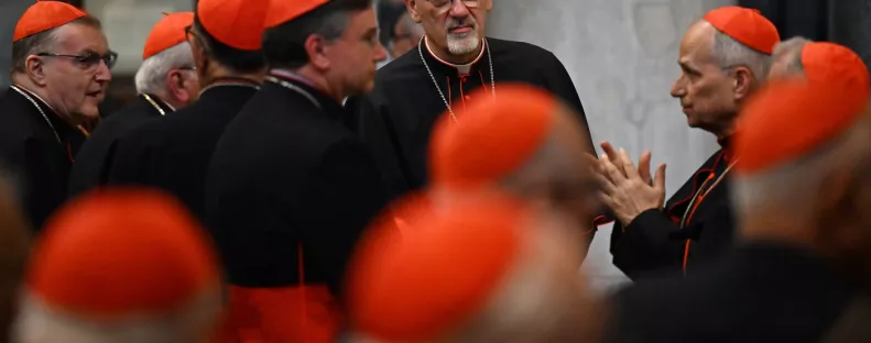 Konklávé fordulat: ő az új favorit a pápai címre - Fotók