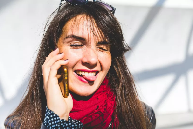 telefon, függőség, horoszkóp, csillagjegy,