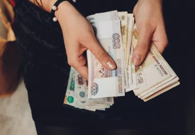 Váratlan pénzeső áztatja ronggyá májusban ezt a 4 csillagjegyet