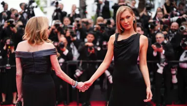 Cannes 2025: brutális szettekben a világsztárok - Íme a vörös szőnyeg legszebb képei