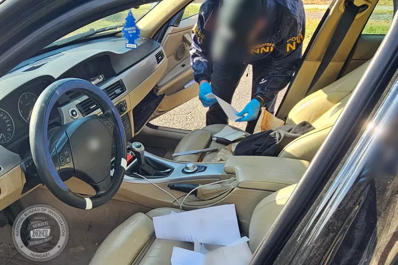 BMW, újkígyós, bűnügy, krimi, 