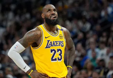 Nem Messi, nem Lebron James: ők a világ legjobban kereső sportolói idén - Fotók