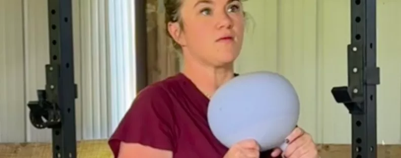 Hangokat hall a nő az edzős videó forgatás közben: amit ezután felfedez, attól eláll a lélegzete - Videó