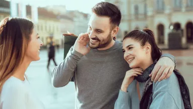 Ez a 4 legbiztosabb jele: a barátnőd bejön a pasidnak