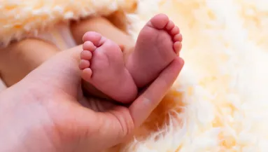 Libabőrös lett, amikor megtudta a nevét - Anya lett az ATV műsorvezetője - Fotók