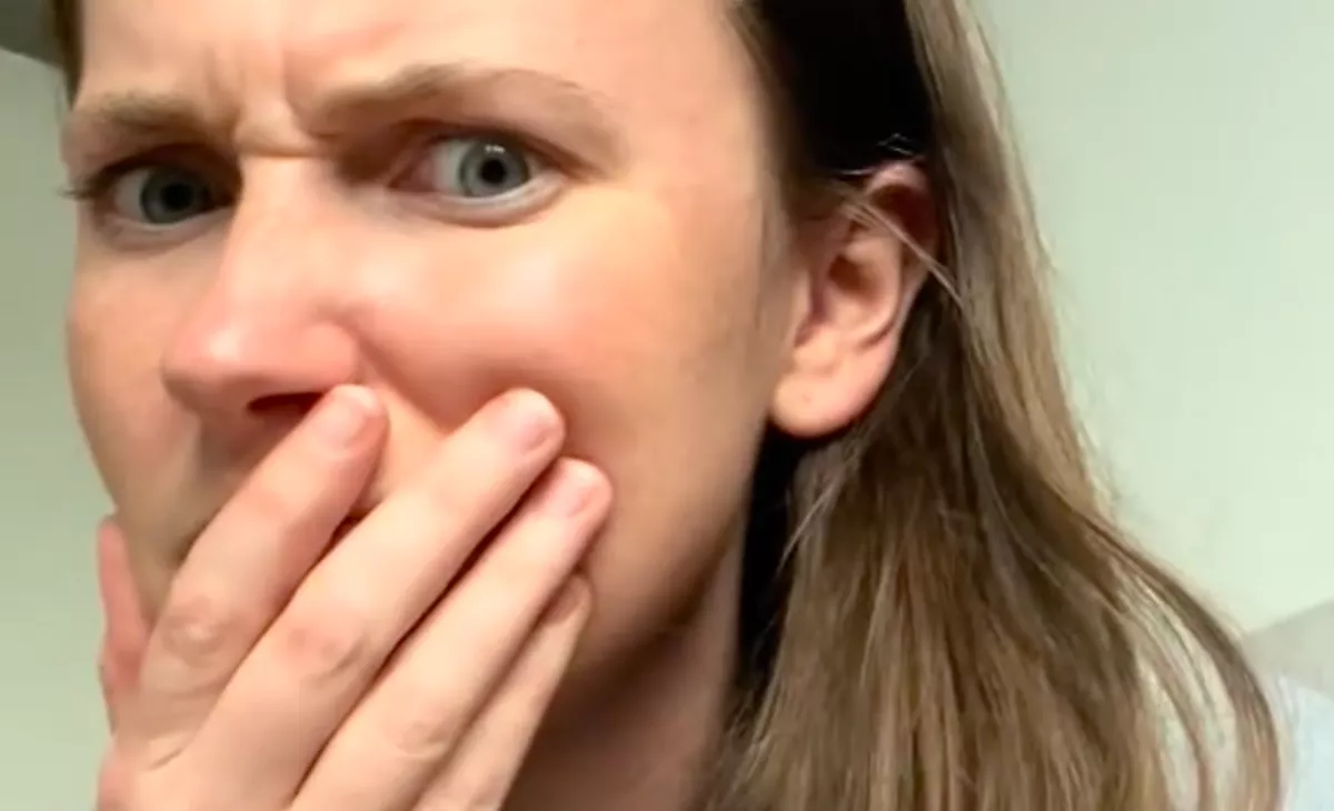 Belenéz a férje naplójába a nő: amit ott talál, váratlanul éri - Videó