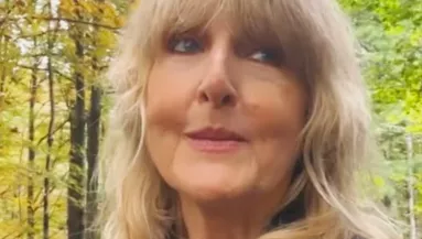 29 éve mindenki az ő dalára lassúzott: ma senki nem ismeri fel ezt a nőt - Fotók